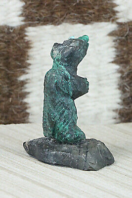 Bear Zuni Fetish Carving - Jon Quam - Image 4