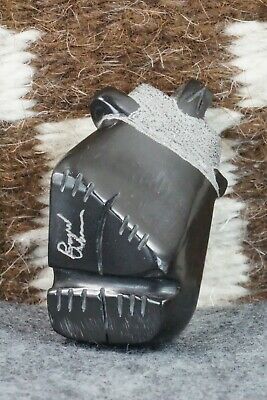 Bear Zuni Fetish Carving - Reynold Lunasee - Image 7