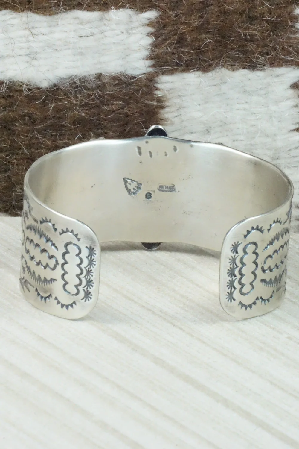 Coral and Sterling Silver Bracelet - Andrew Gordon - Image 11