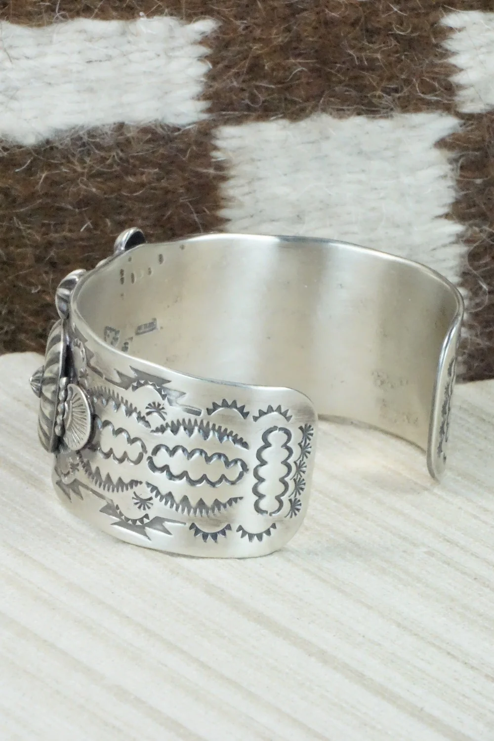 Coral and Sterling Silver Bracelet - Andrew Gordon - Image 5