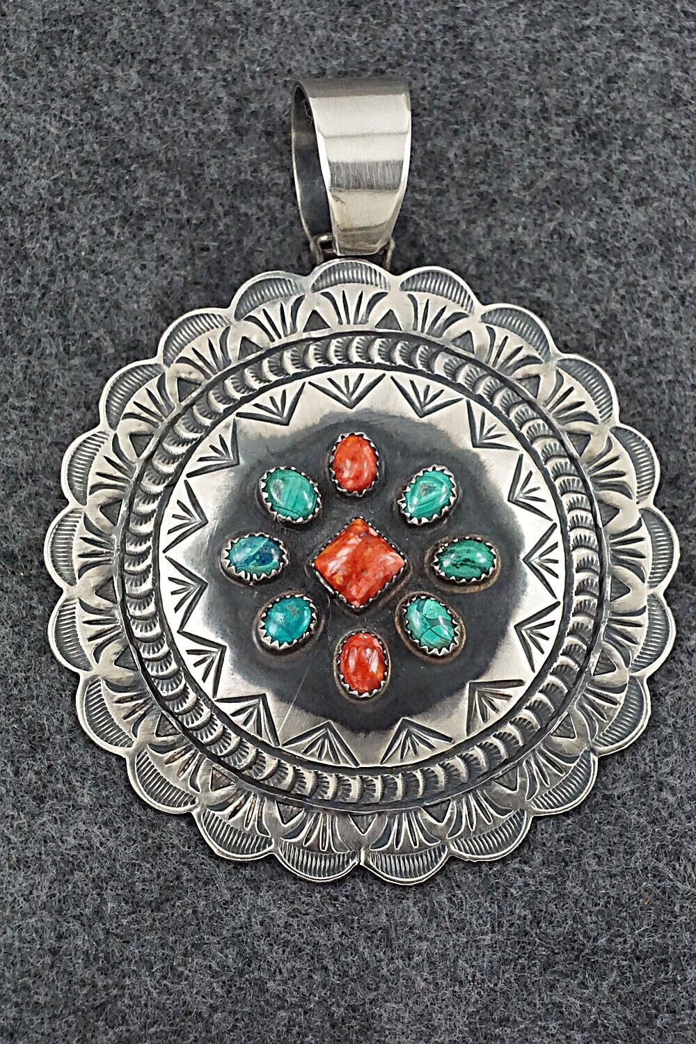 Malachite, Spiny Oyster & Sterling Silver Pendant - Shawn Cayatineto - Image 9