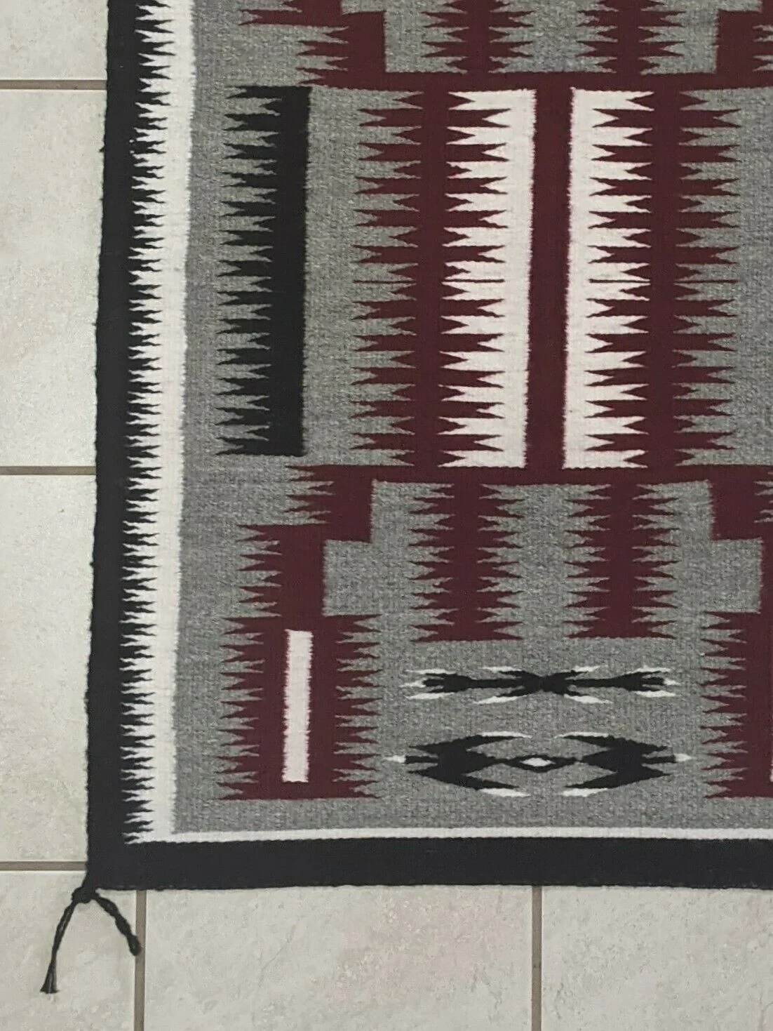 Navajo Handwoven Rug - 37.5in x 27in - Annie T. Jones - Image 4