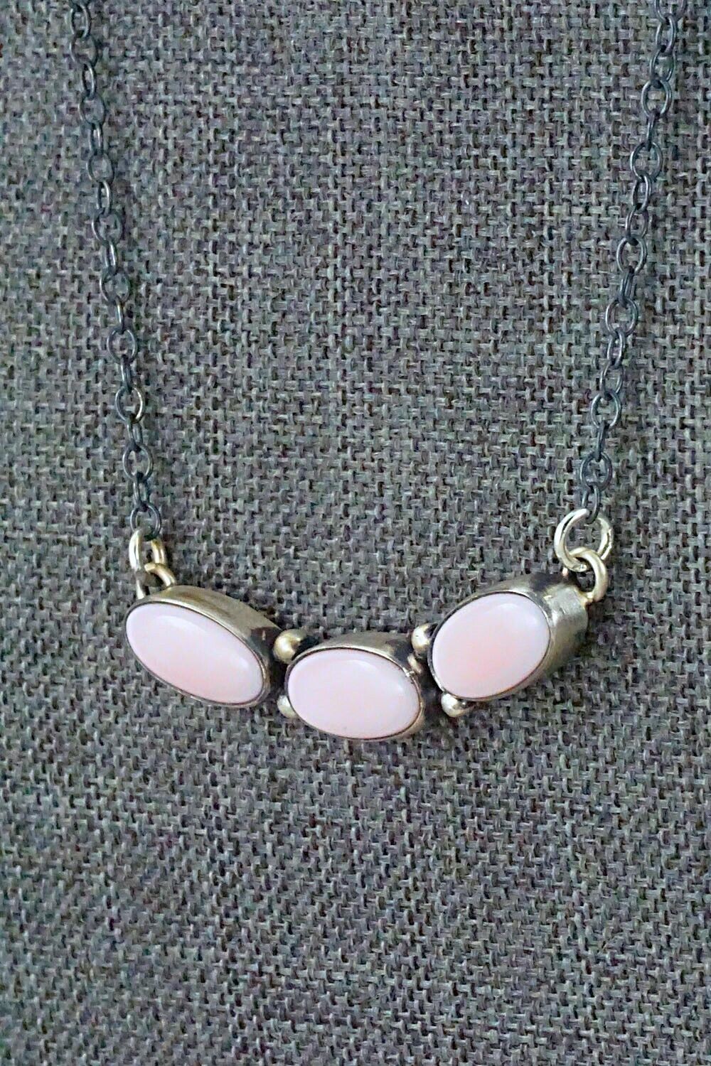 Pink Conch Shell & Sterling Silver Necklace - Loretta Delgarito - Image 3
