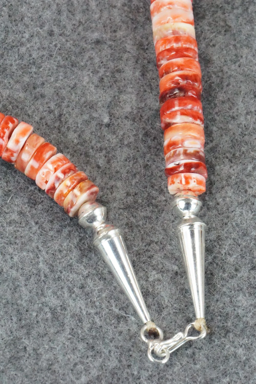 Spiny Oyster and Turquoise Necklace - Joe Garcia - Image 10