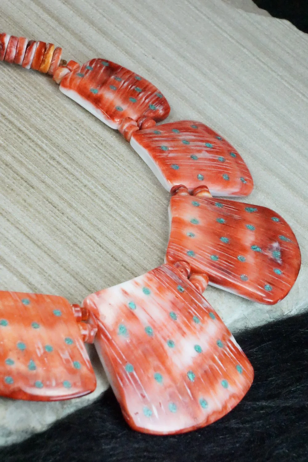 Spiny Oyster and Turquoise Necklace - Joe Garcia - Image 11