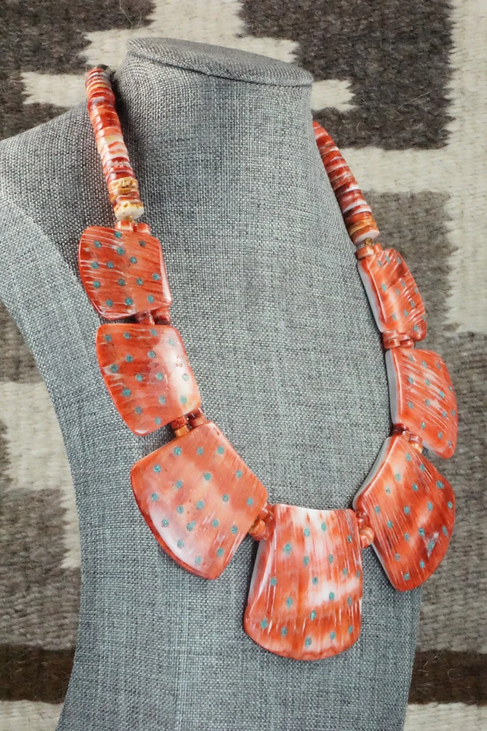 Spiny Oyster and Turquoise Necklace - Joe Garcia - Image 3