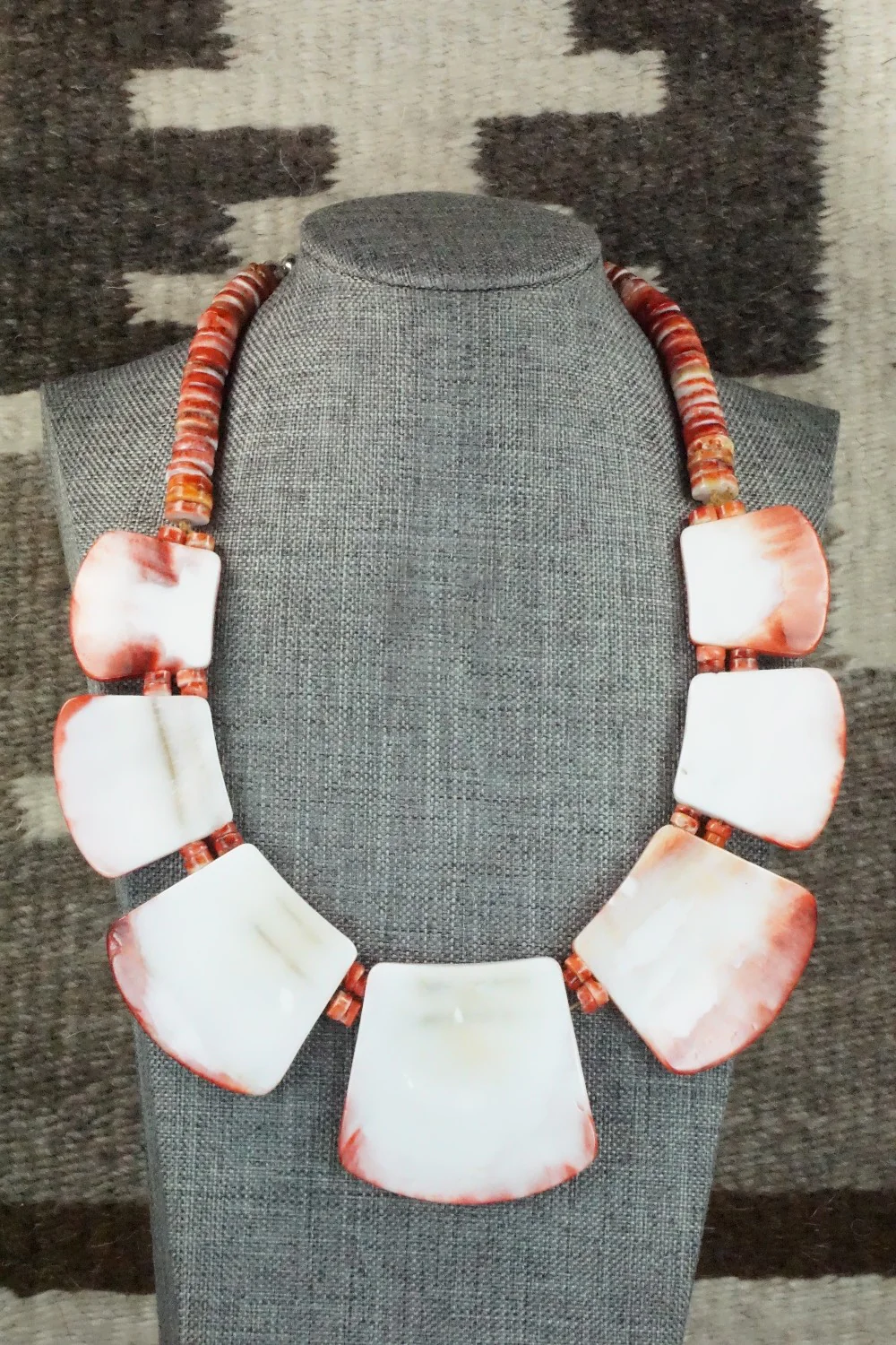 Spiny Oyster and Turquoise Necklace - Joe Garcia - Image 9