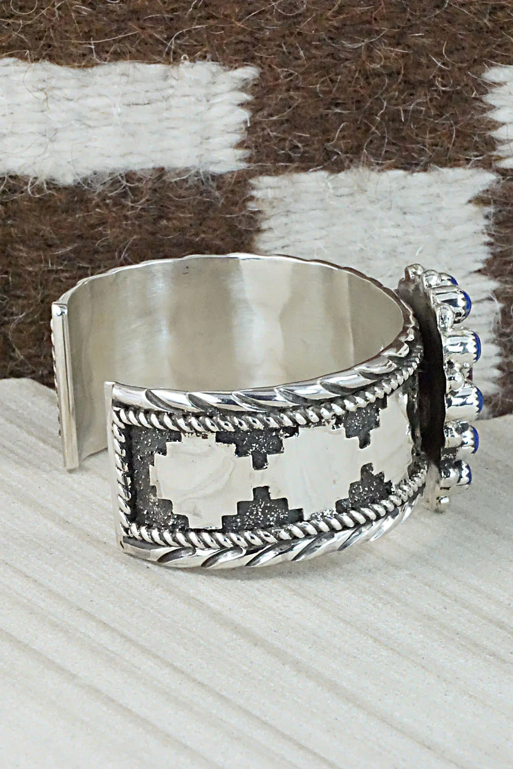 Spiny Oyster, Lapis & Sterling Silver Bracelet - Sandra Parkett - Image 6