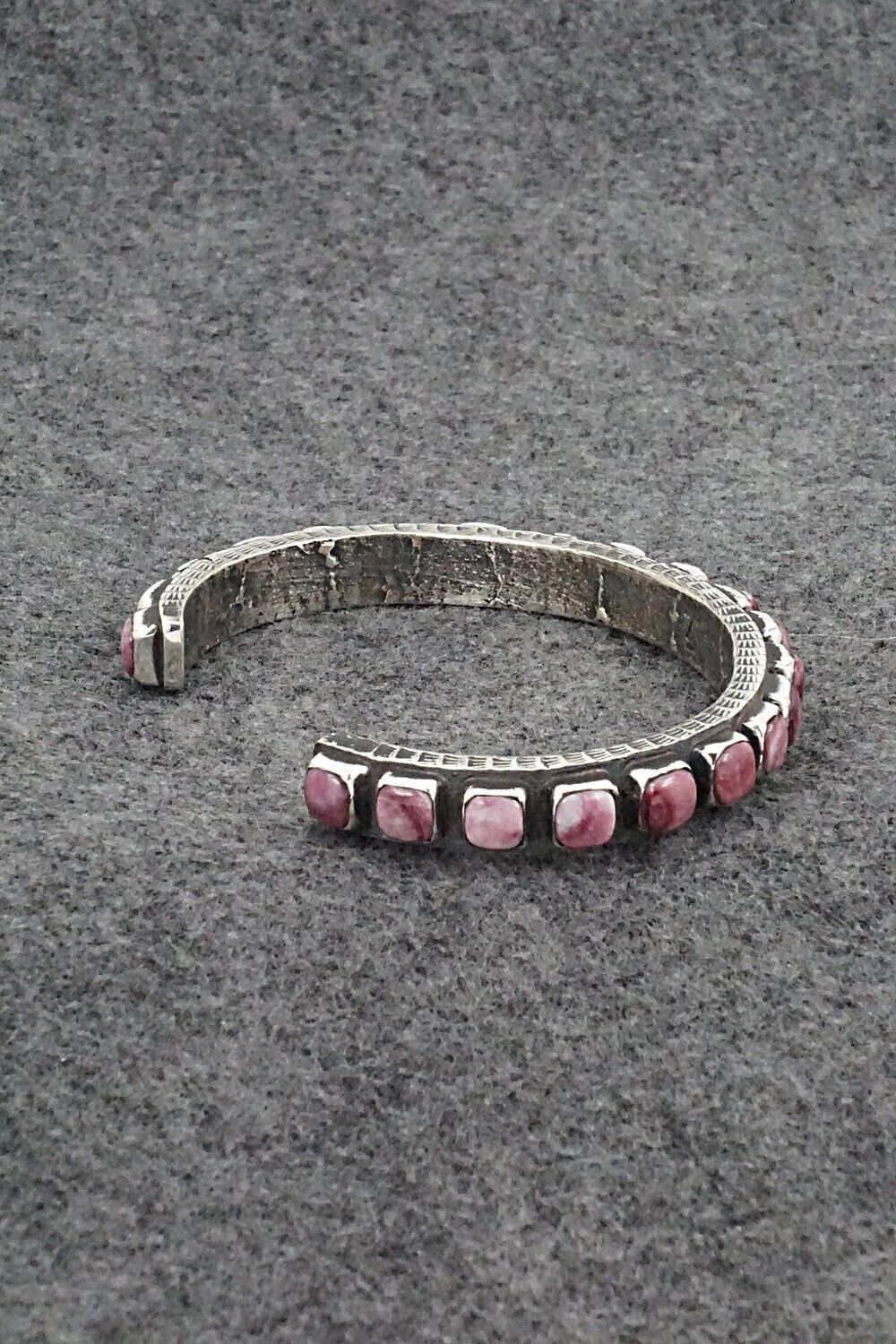 Spiny Oyster & Sterling Silver Bracelet - Ernest Rangel - Image 4