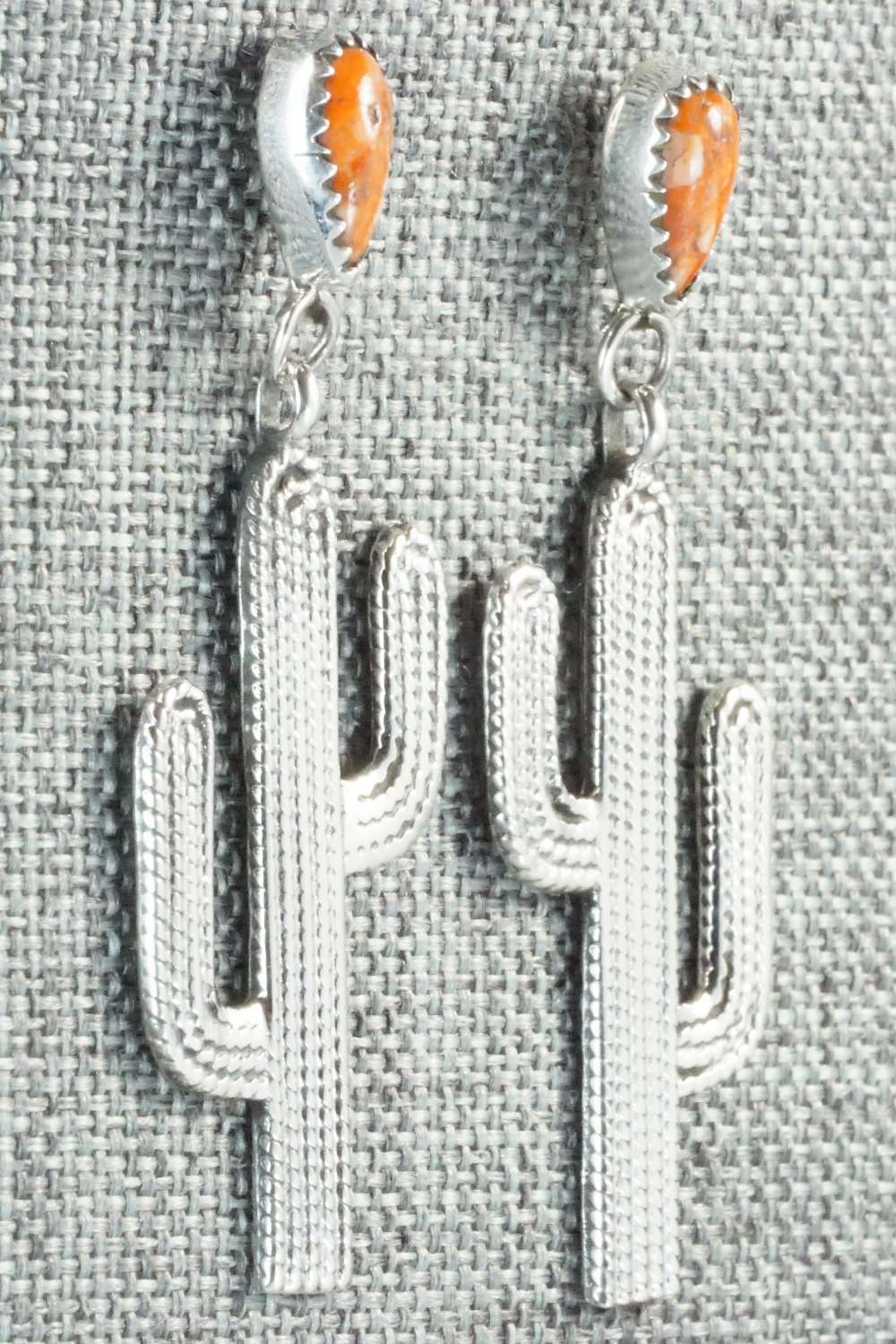 Spiny Oyster & Sterling Silver Earrings - Verley Betone - Image 3