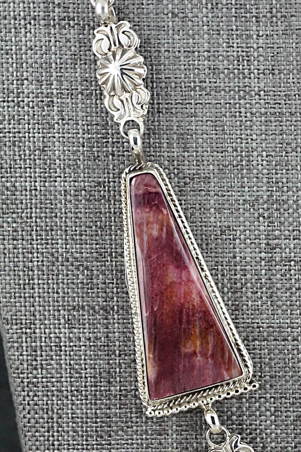 Spiny Oyster & Sterling Silver Necklace and Earrings Set - Annie Spencer - Image 4