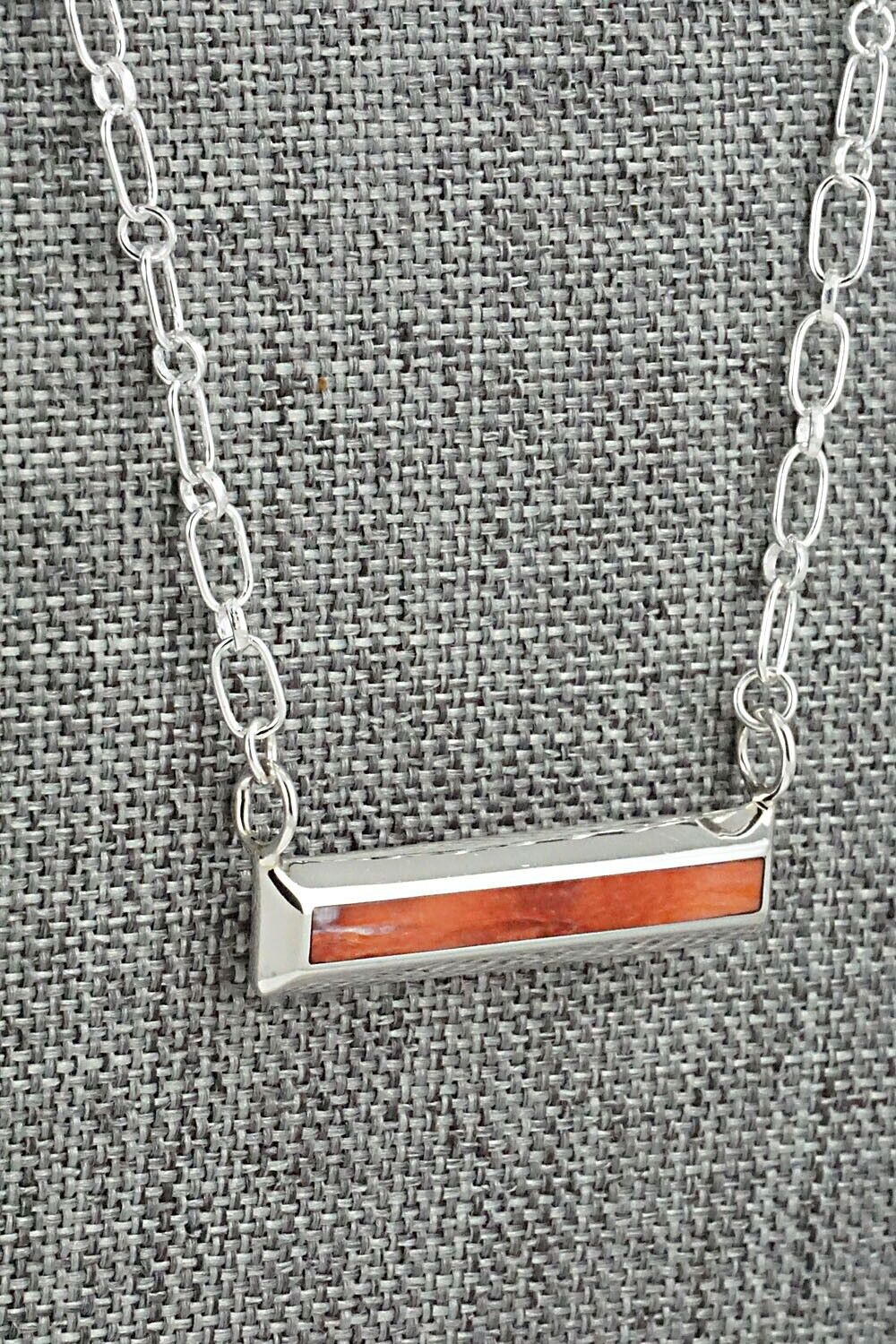 Spiny Oyster & Sterling Silver Necklace - Troy Natachu - Image 3