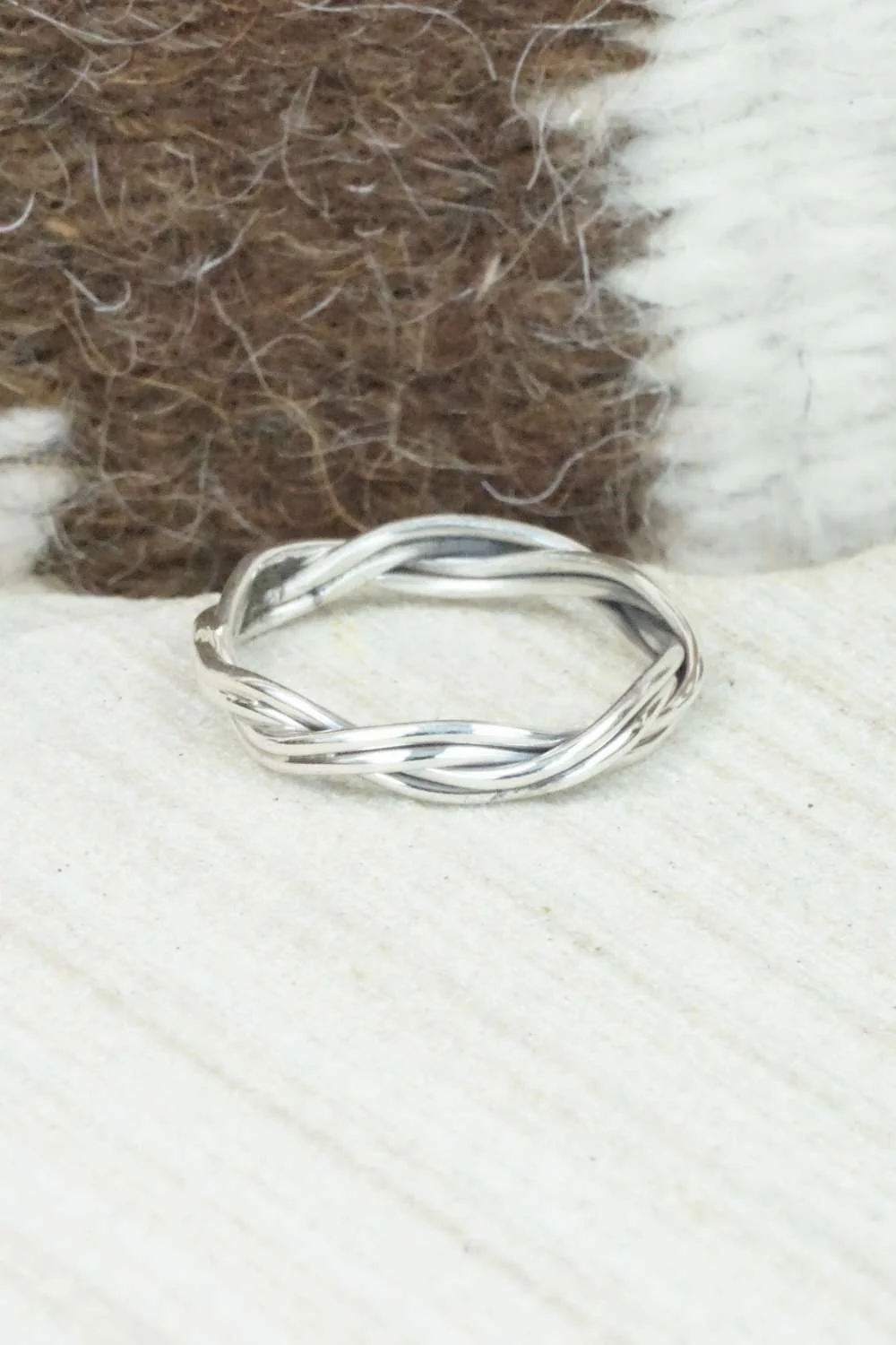 Sterling Silver Ring - Elaine Tahe - Size 6 - Image 3