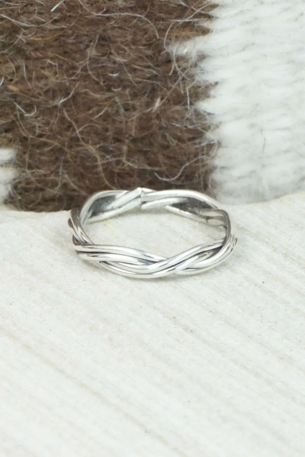 Sterling Silver Ring - Elaine Tahe - Size 6 - Image 4