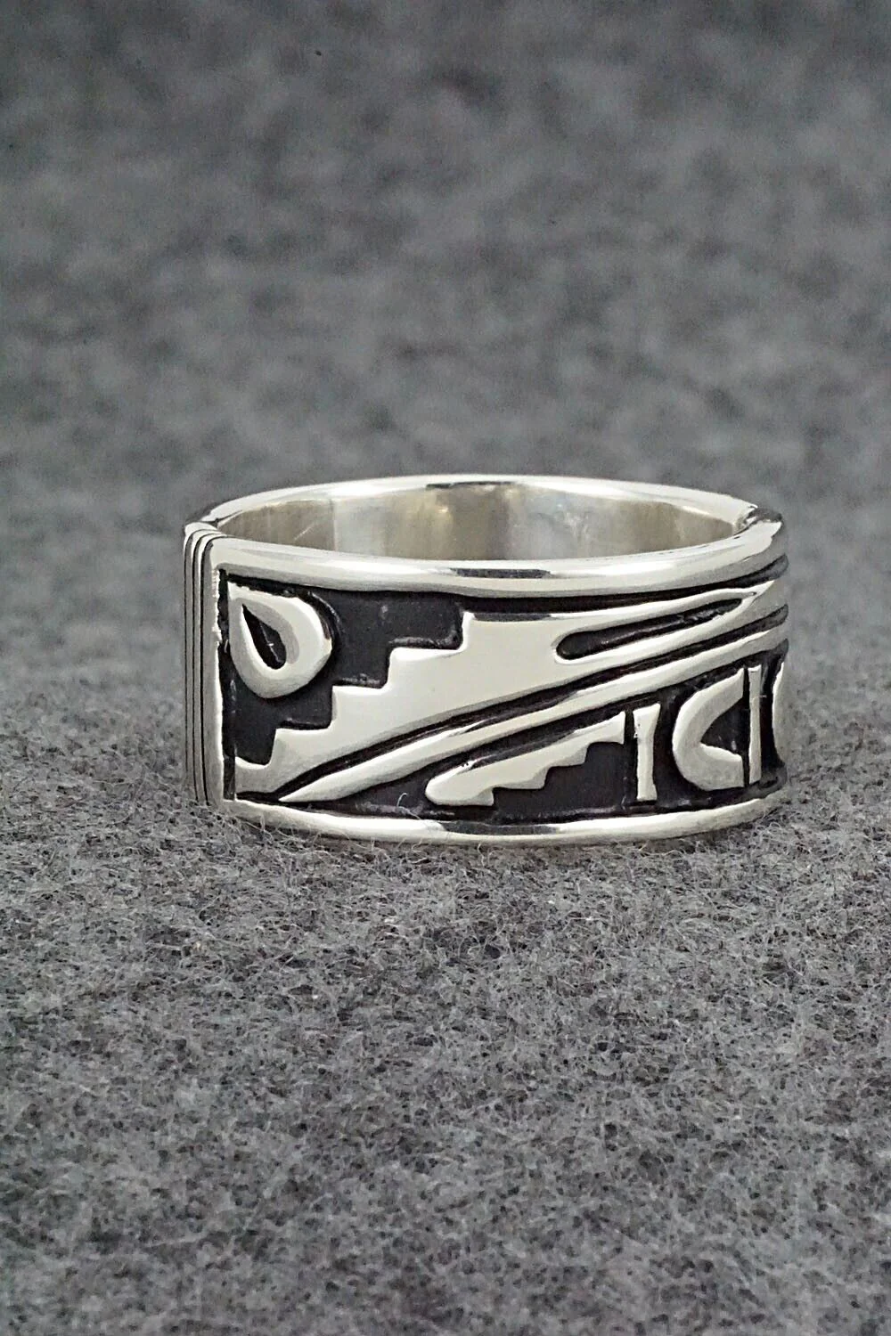Sterling Silver Ring - Kerry Begay - Size 14.75 - Image 4