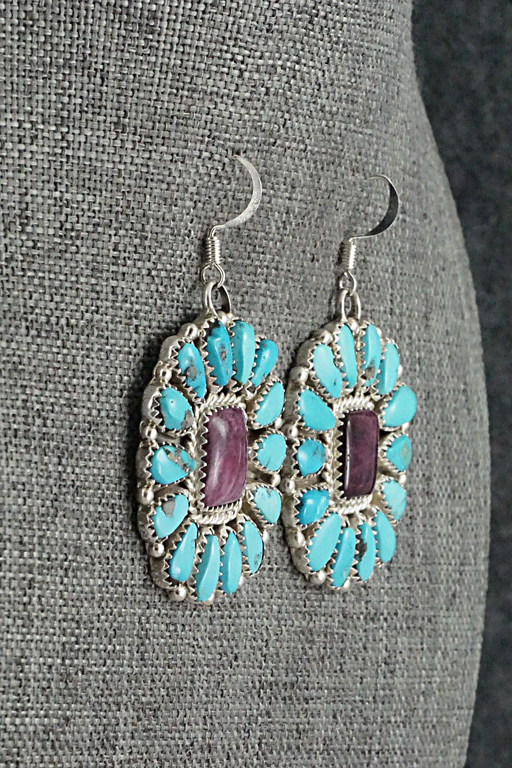 Turquoise, Spiny Oyster & Sterling Silver Necklace and Earrings - Justina Wilson - Image 9