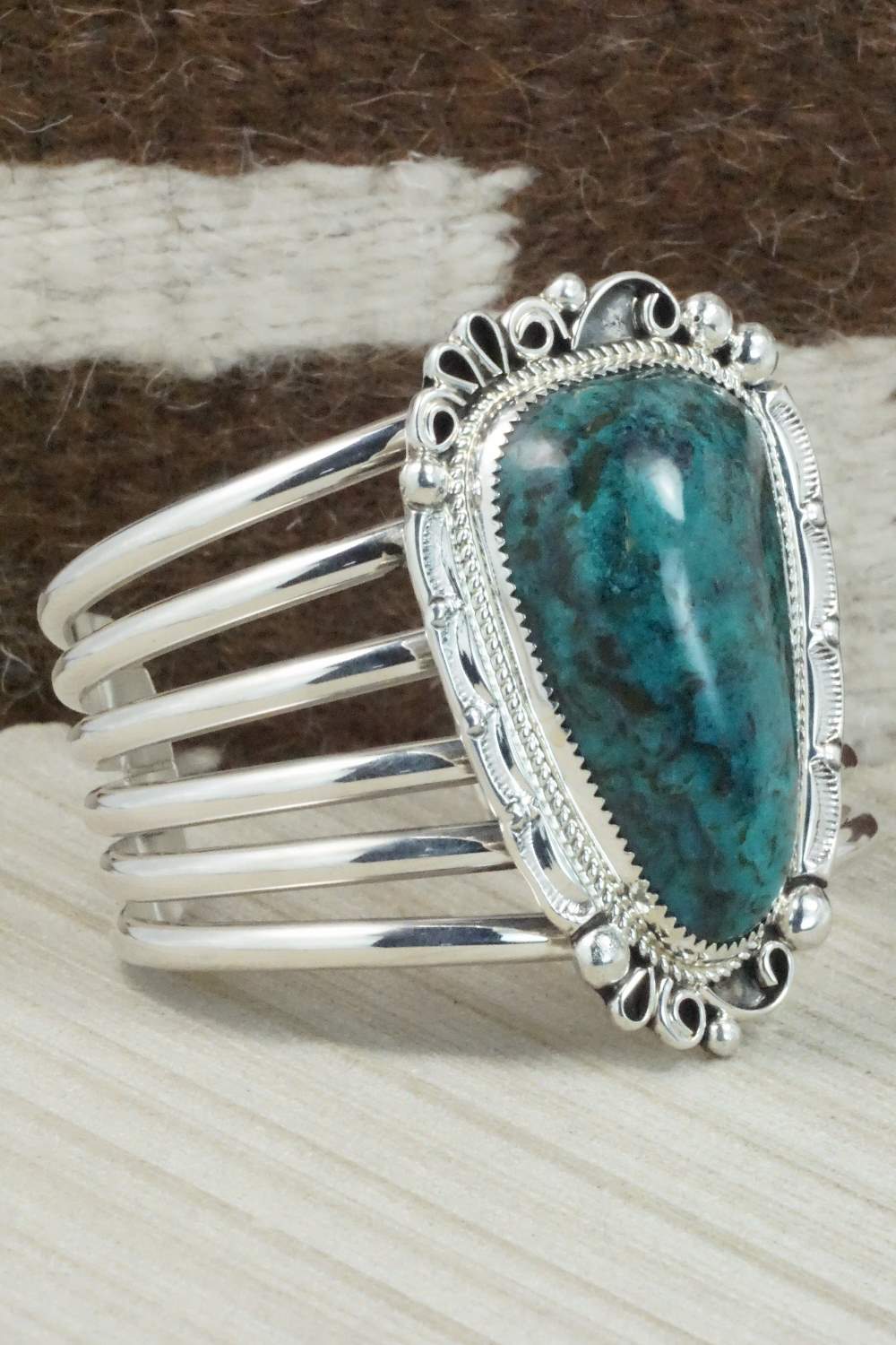 Turquoise & Sterling Silver Bracelet - Leslie Nez - Image 3