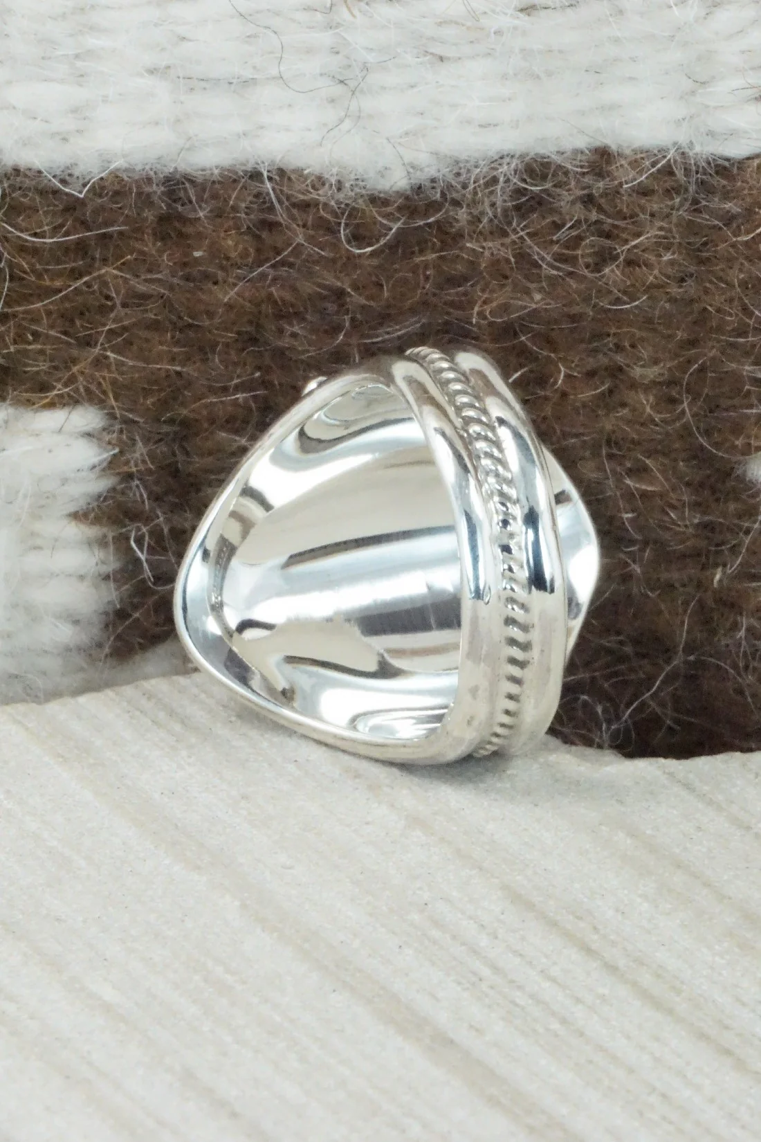 Turquoise & Sterling Silver Ring - Calvin Belin - Size 13.5 - Image 5