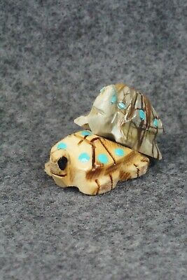 Turtle Zuni Fetish Carving - Carl Etsate - Image 4