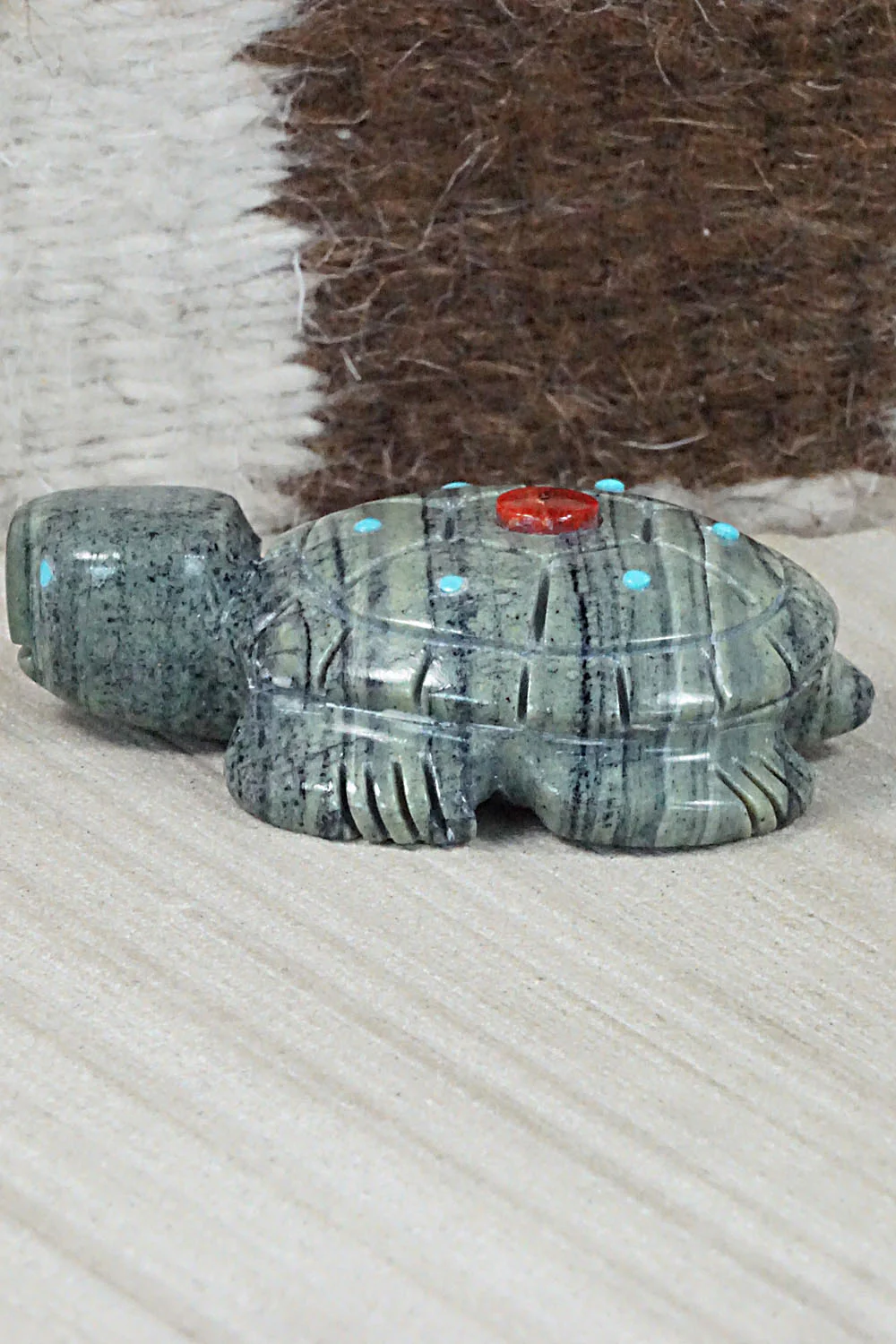 Turtle Zuni Fetish Carving - Reynold Lunasee - Image 6