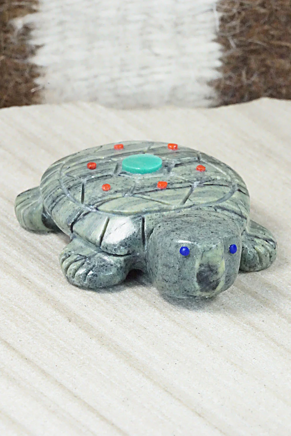 Turtle Zuni Fetish Carving - Reynold Lunasee - Image 5